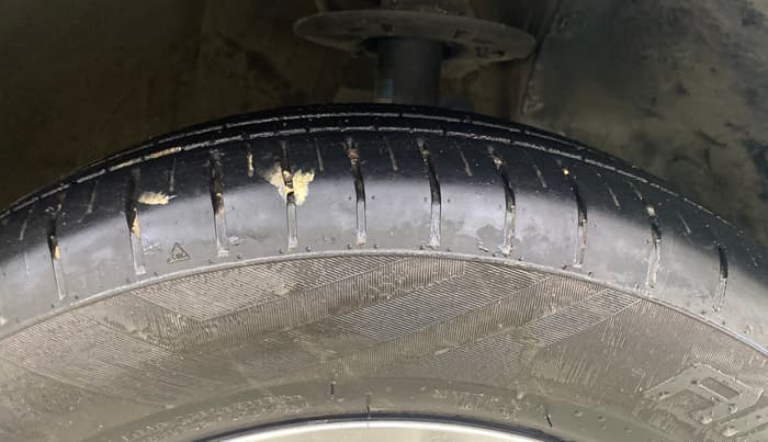 2023 Maruti Swift ZXI PLUS AMT, Petrol, Automatic, 12,328 km, Right Front Tyre Tread