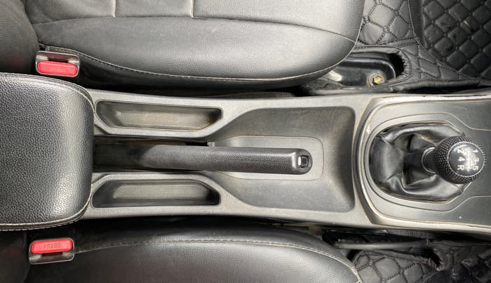 2016 Honda City 1.5L I-VTEC VX (O) MT, Petrol, Manual, 1,43,890 km, Gear Lever