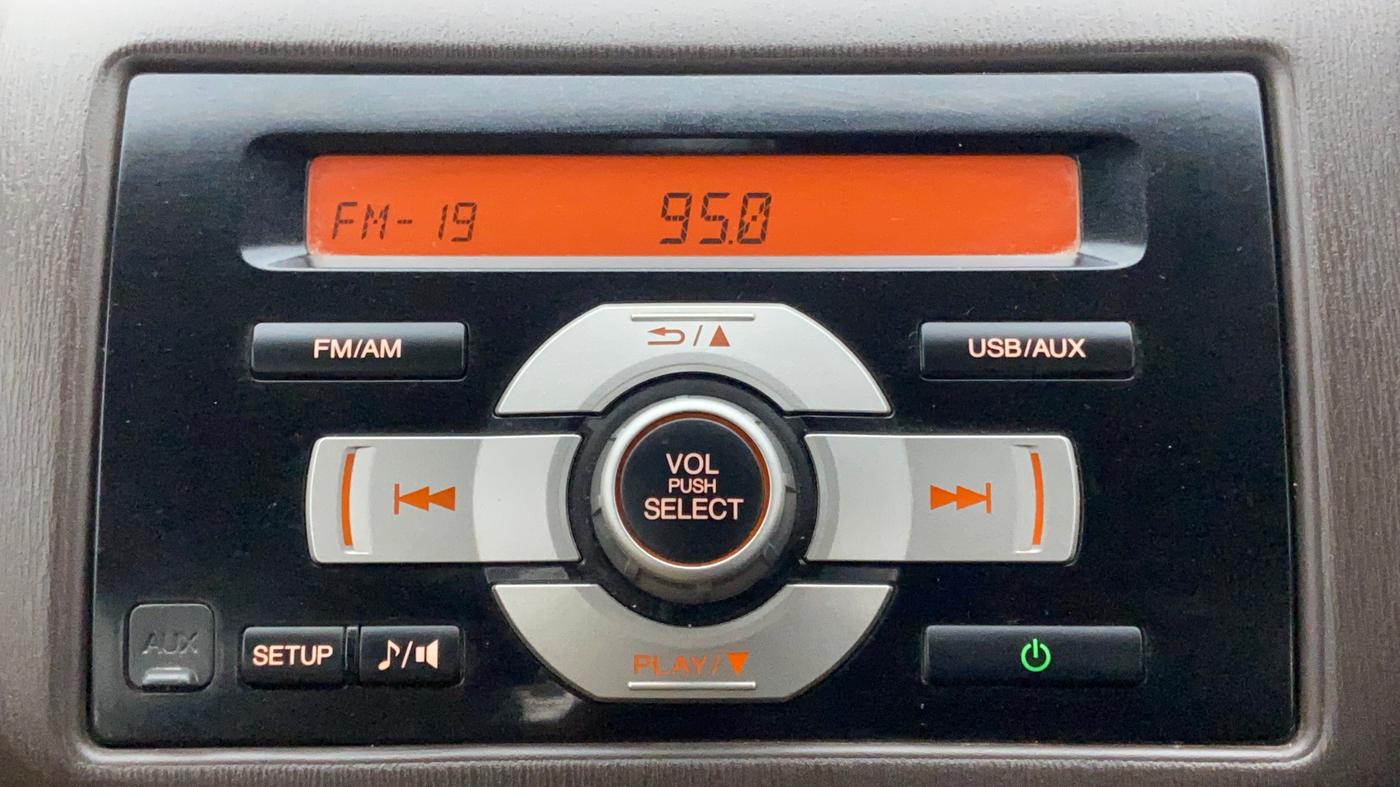 2013 Honda Brio S MT, Petrol, Manual, 39,196 km, Infotainment System