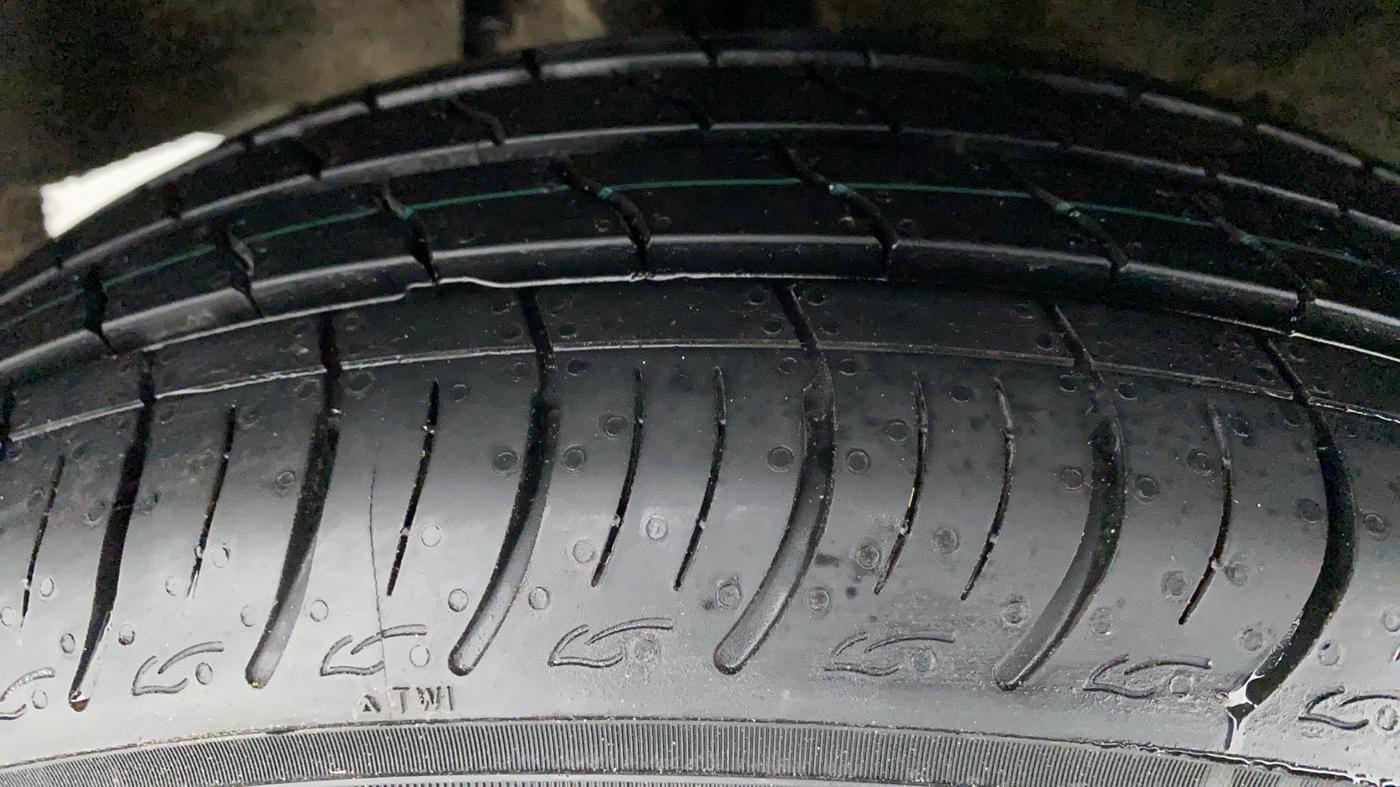 2020 Maruti Baleno DELTA 1.2 K12, Petrol, Manual, 30,990 km, Right Rear Tyre Tread