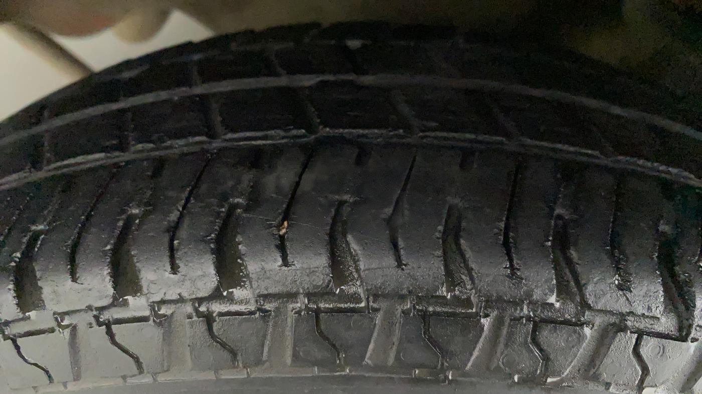 2017 Maruti Alto 800 VXI, Petrol, Manual, 27,496 km, Left Rear Tyre Tread
