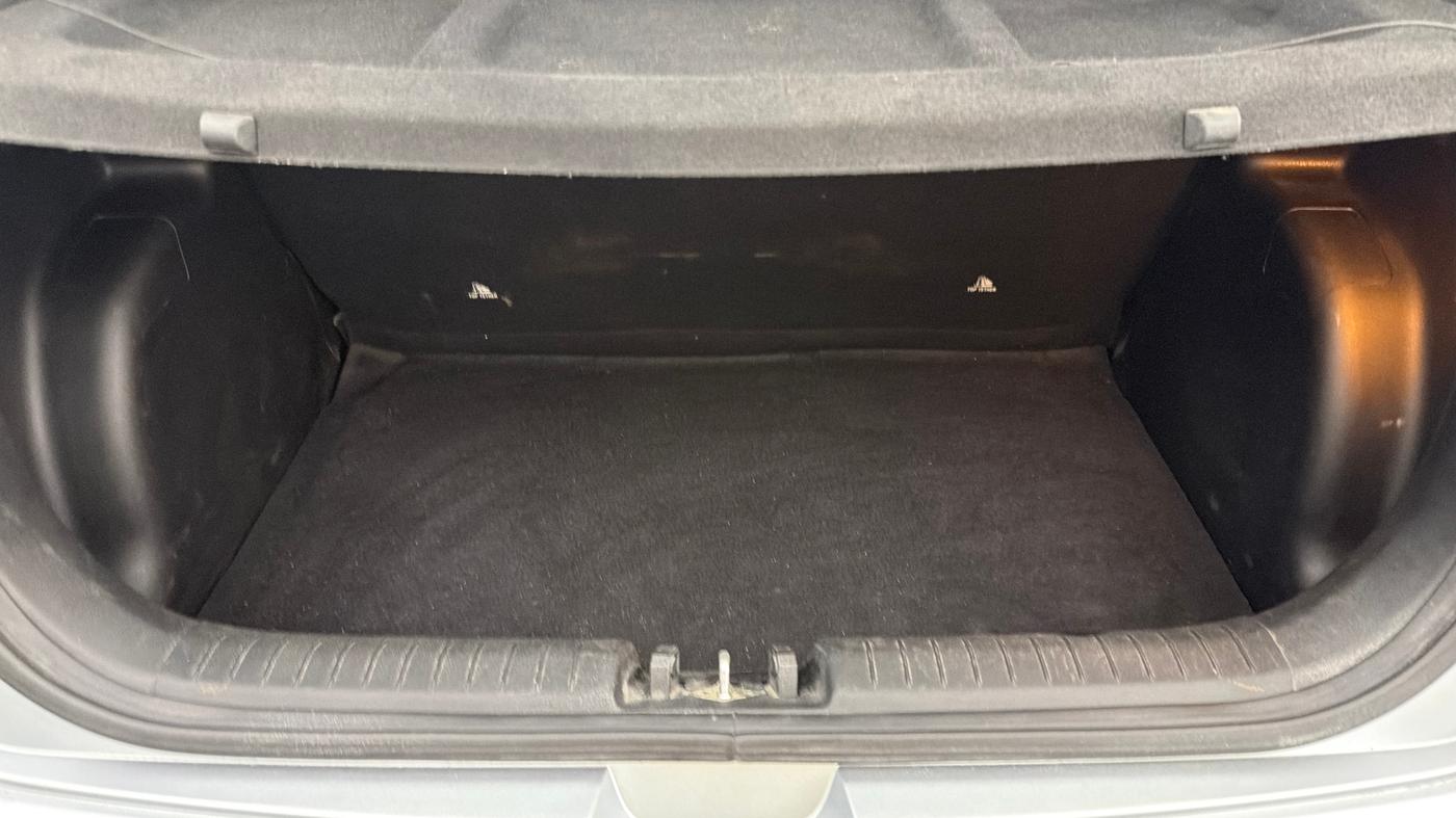 2020 Hyundai VENUE S 1.2, Petrol, Manual, 31,650 km, Boot Inside