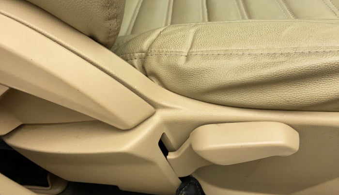 2019 Ford Figo Aspire 1.2 TITANIUM PETROL, Petrol, Manual, 11,036 km, Driver Side Adjustment Panel