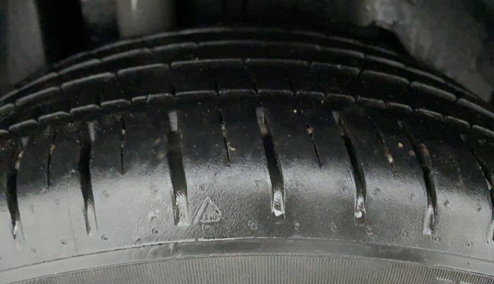 2019 Ford Figo Aspire 1.2 TITANIUM PETROL, Petrol, Manual, 11,036 km, Right Rear Tyre Tread