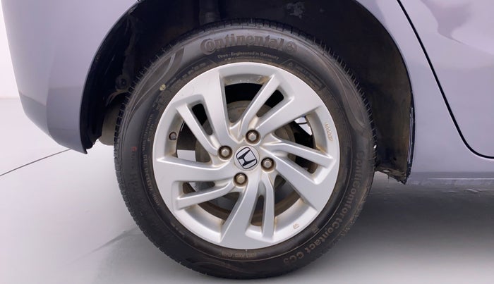 2017 Honda Jazz 1.2 V AT, Petrol, Automatic, 31,187 km, Right Rear Wheel