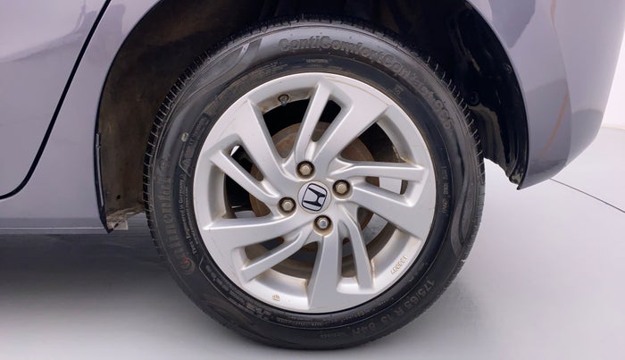 2017 Honda Jazz 1.2 V AT, Petrol, Automatic, 31,187 km, Left Rear Wheel