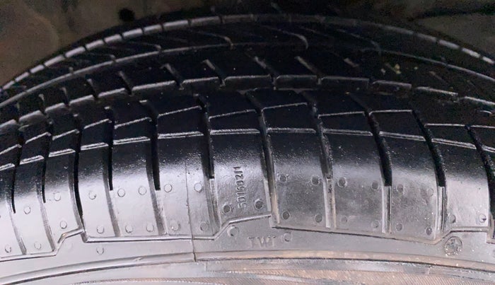 2017 Honda Jazz 1.2 V AT, Petrol, Automatic, 31,187 km, Right Front Tyre Tread