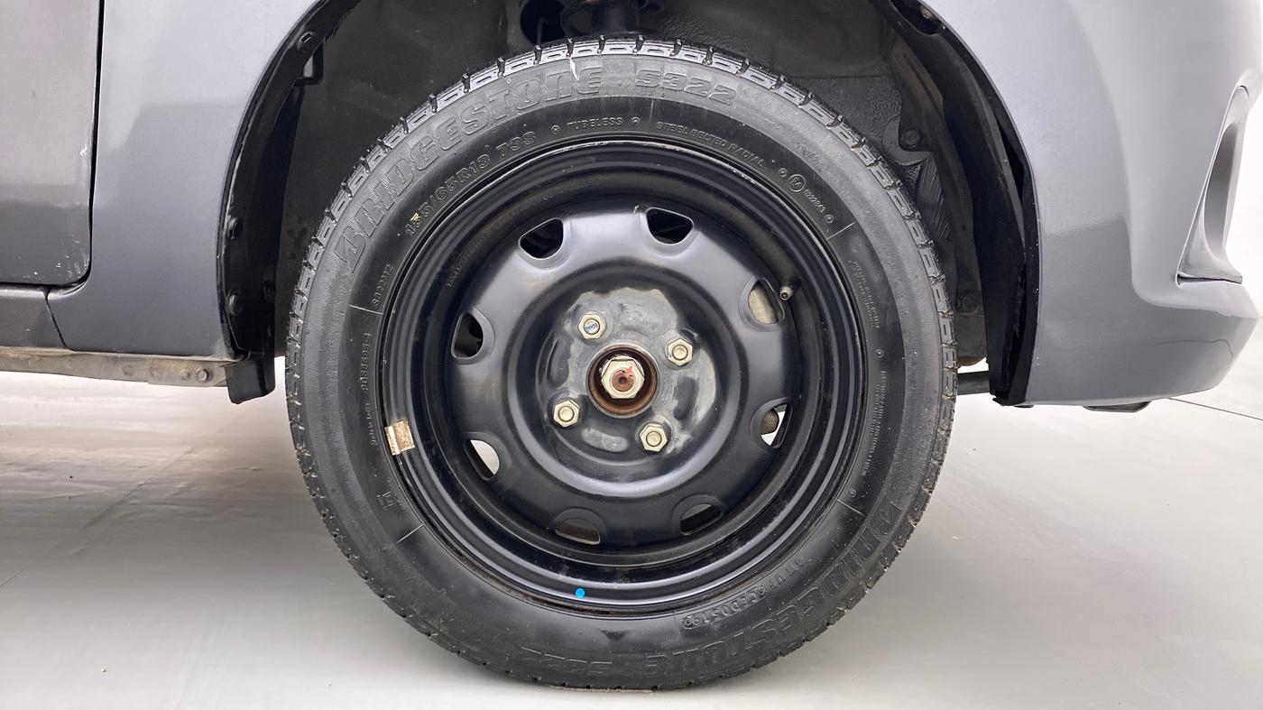 2019 Maruti Alto K10 VXI P, Petrol, Manual, 29,855 km, Right Front Wheel