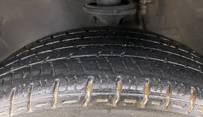 2019 Maruti Alto K10 VXI P, Petrol, Manual, 29,855 km, Left Front Tyre Tread