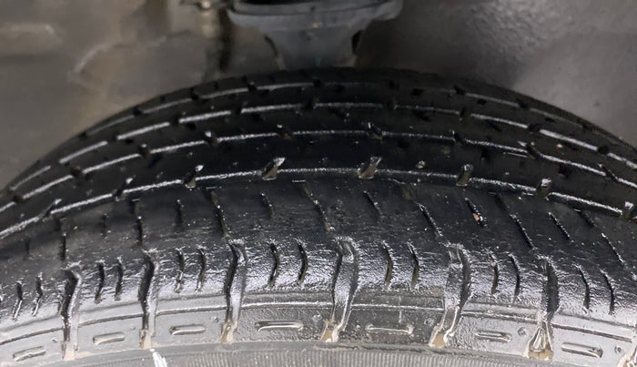 2019 Maruti Alto K10 VXI P, Petrol, Manual, 29,855 km, Right Front Tyre Tread