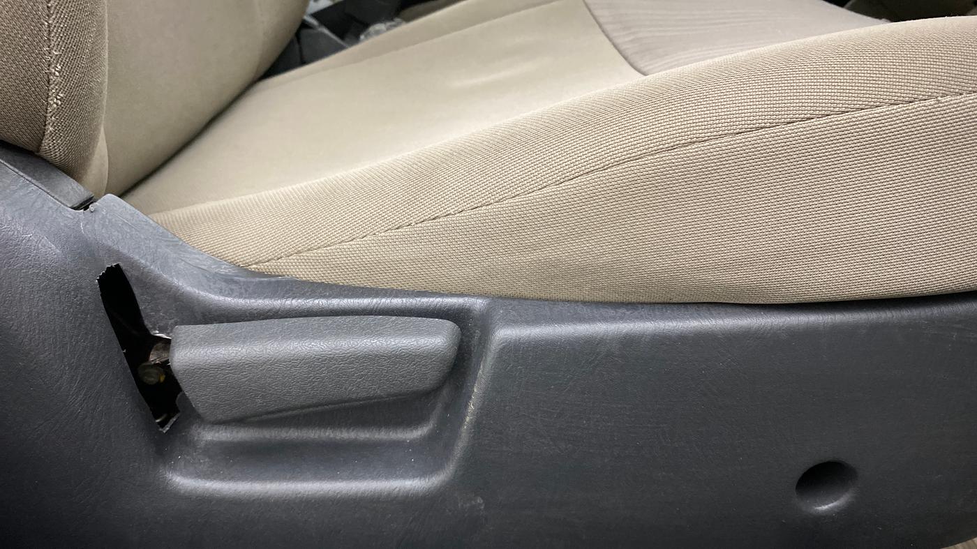2019 Maruti Alto K10 VXI P, Petrol, Manual, 29,855 km, Driver Side Adjustment Panel