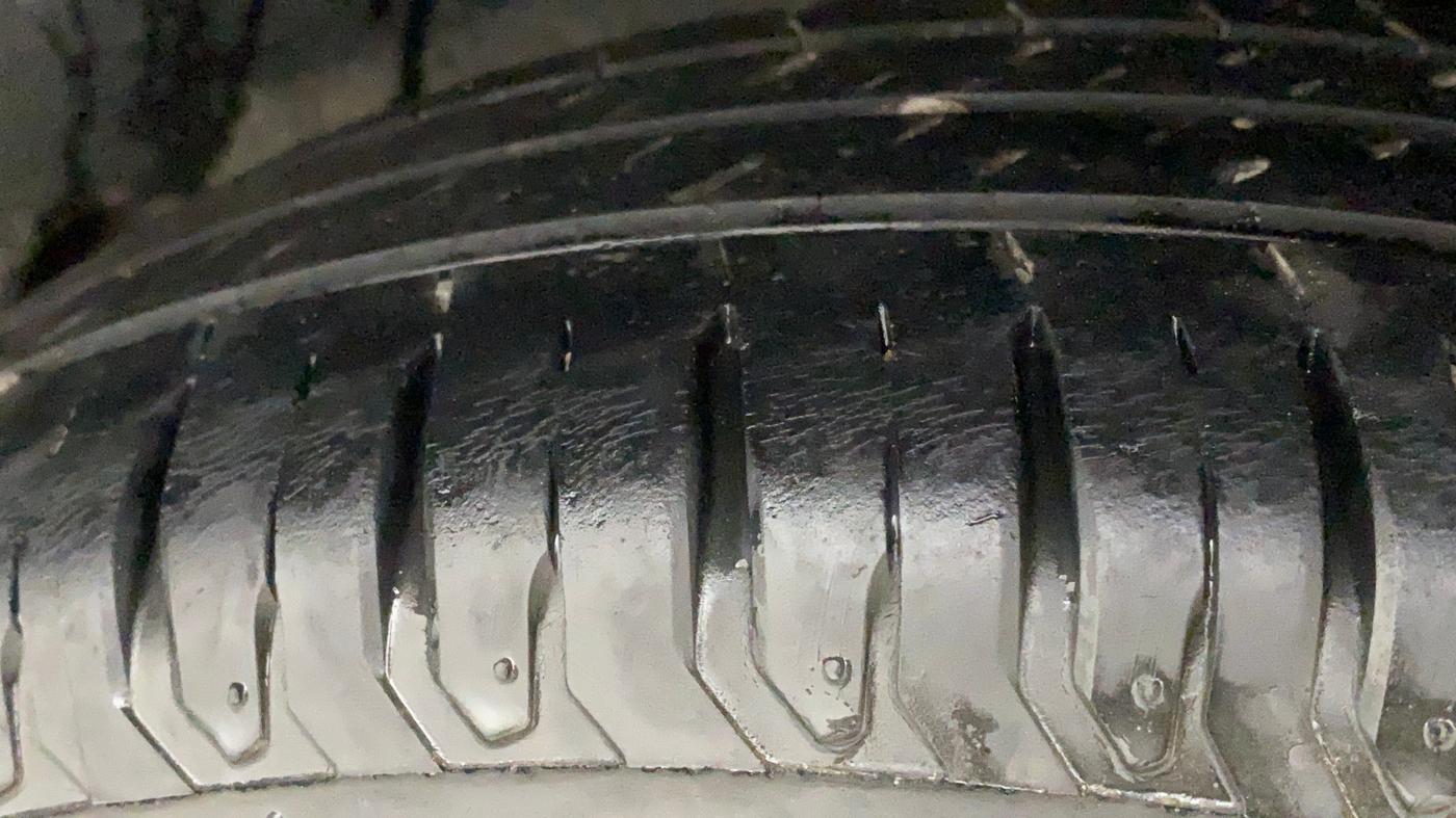 2019 Maruti Dzire ZDI PLUS AMT, Diesel, Automatic, 84,007 km, Left Rear Tyre Tread