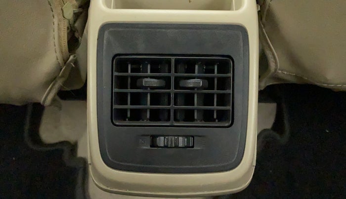 2019 Maruti Dzire ZDI PLUS AMT, Diesel, Automatic, 84,007 km, Rear AC Vents