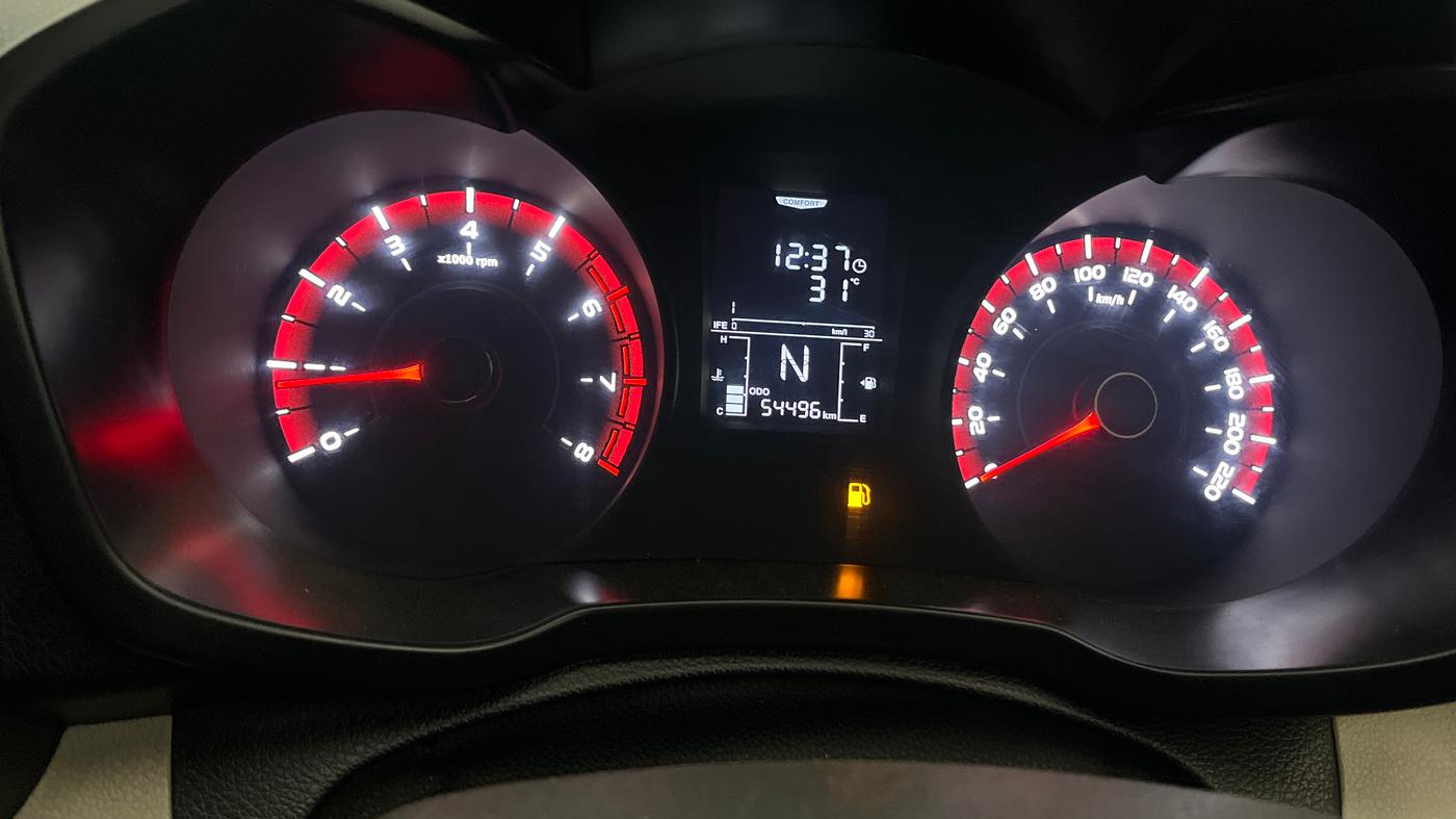 2021 Mahindra XUV300 W6 1.2 PETROL, Petrol, Manual, 54,459 km, Odometer Image
