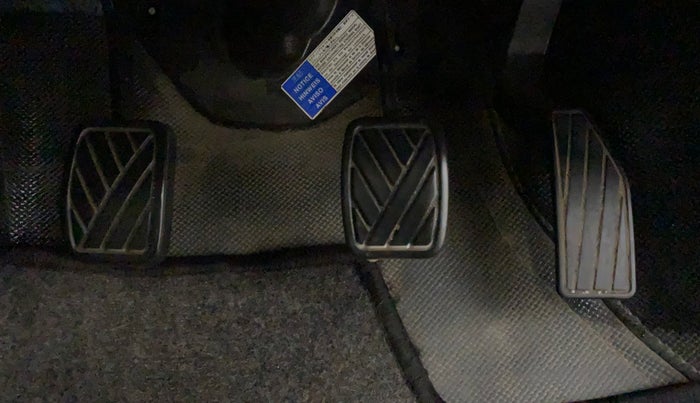 2019 Maruti Celerio VXI CNG, CNG, Manual, 1,23,033 km, Pedals