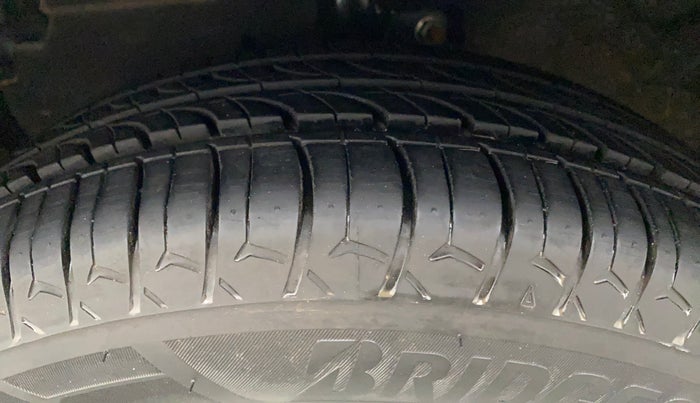 2019 Maruti Celerio VXI CNG, CNG, Manual, 1,23,033 km, Left Front Tyre Tread