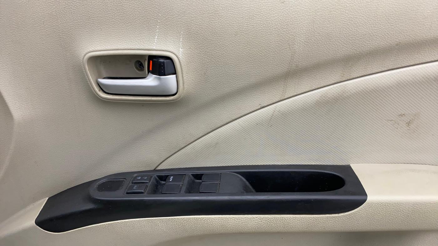 2021 Maruti Celerio VXI CNG, CNG, Manual, 1,02,924 km, Driver Side Door Panels Control
