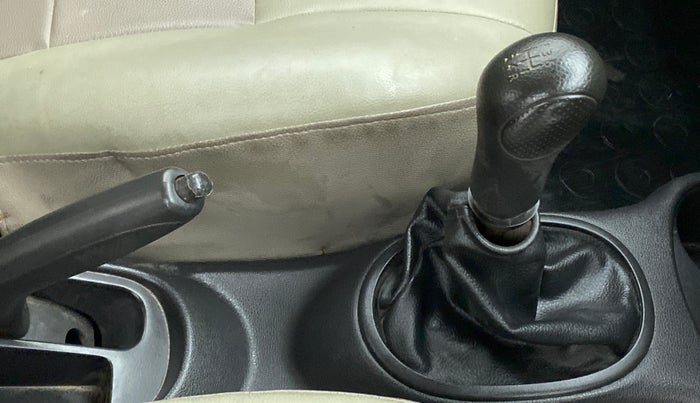 2013 Nissan Micra XE PETROL, Petrol, Manual, 56,507 km, Gear Lever