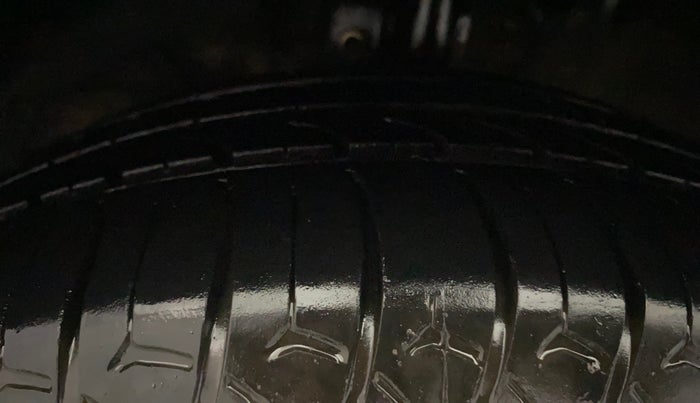 2018 Maruti Dzire ZXI AMT, Petrol, Automatic, 47,324 km, Left Front Tyre Tread