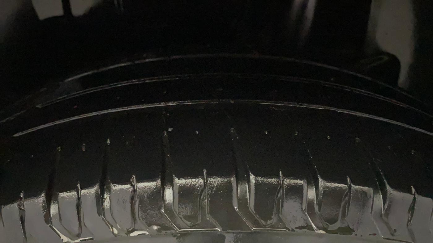 2018 Maruti Dzire ZXI AMT, Petrol, Automatic, 47,353 km, Left Rear Tyre Tread