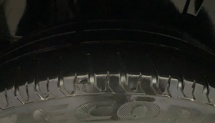 2018 Maruti Dzire ZXI AMT, Petrol, Automatic, 47,324 km, Right Rear Tyre Tread