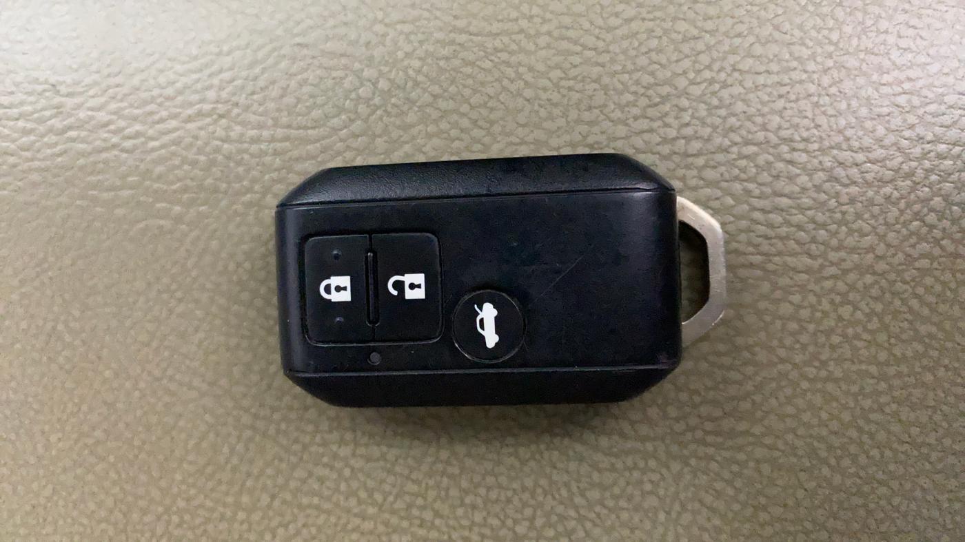 2018 Maruti Dzire ZXI AMT, Petrol, Automatic, 47,353 km, Key Close Up