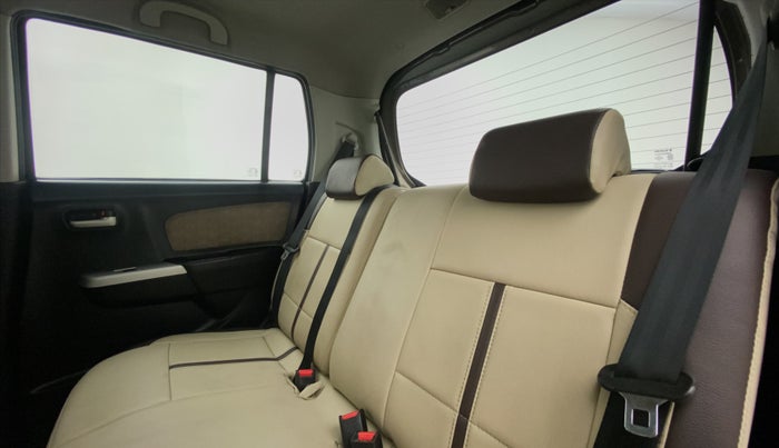 2013 Maruti Wagon R 1.0 VXI, Petrol, Manual, 45,300 km, Right Side Rear Door Cabin