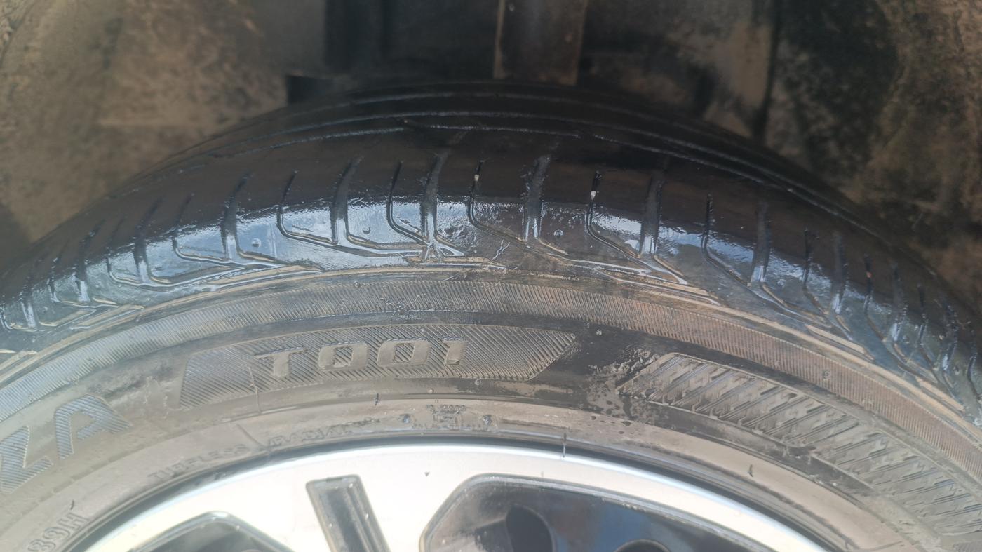 2021 Tata NEXON XM SUNROOF PETROL, Petrol, Manual, 57,795 km, Left Front Tyre Tread