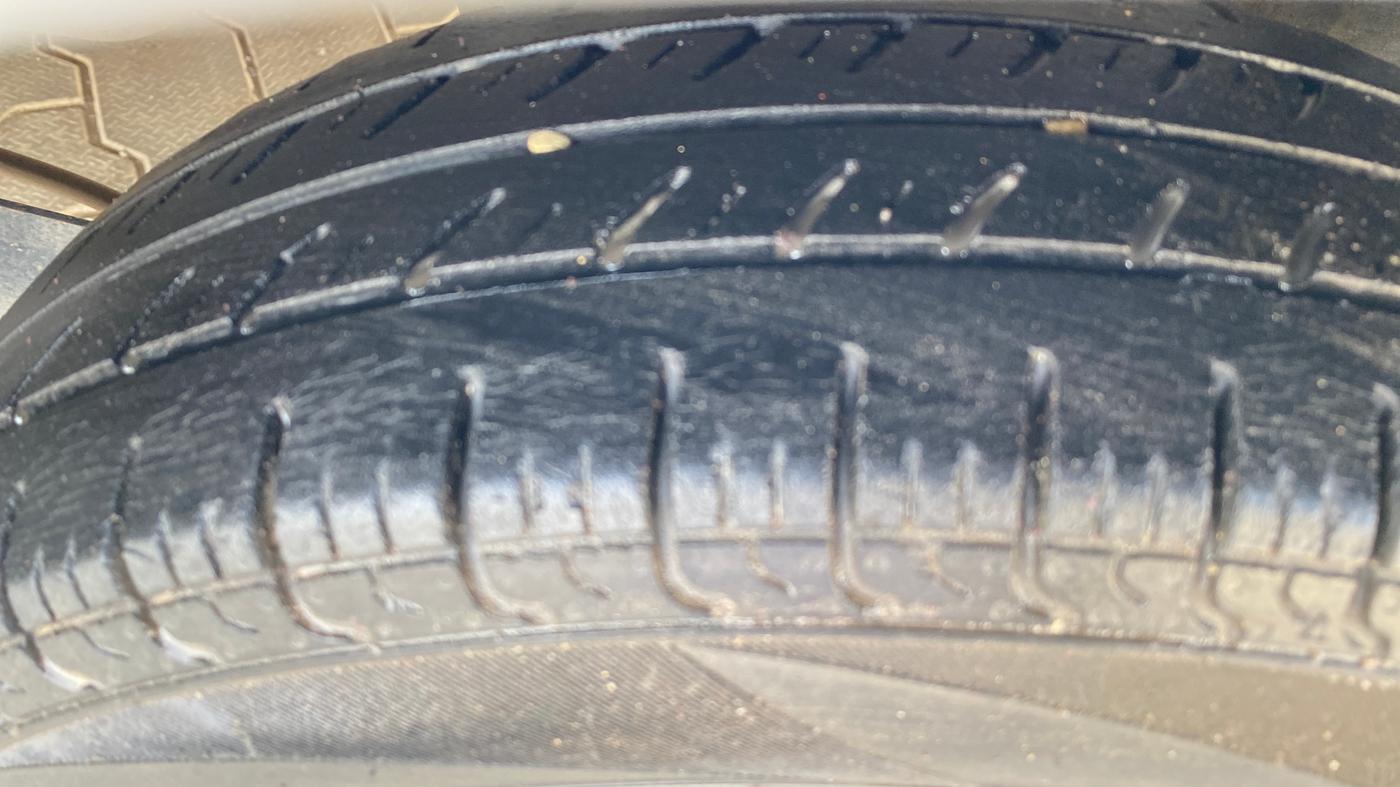 2017 Hyundai Eon ERA +, Petrol, Manual, 70,339 km, Left Rear Tyre Tread