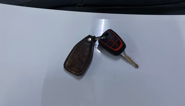 2018 Hyundai NEW SANTRO ASTA MT, Petrol, Manual, 54,914 km, Key Close Up