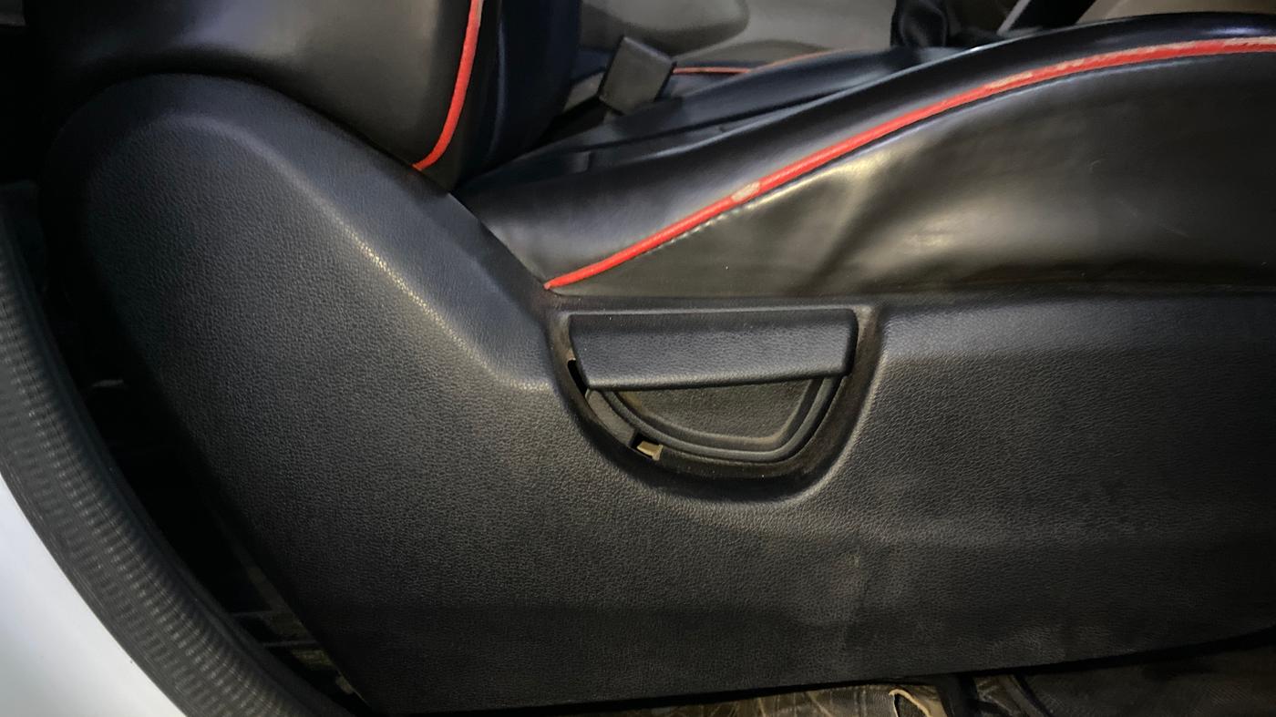 2018 Hyundai NEW SANTRO ASTA MT, Petrol, Manual, 54,887 km, Driver Side Adjustment Panel