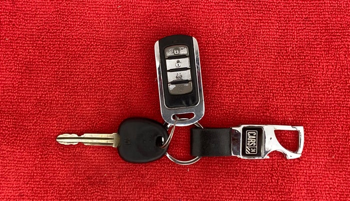 2010 Hyundai i10 SPORTZ 1.2, Petrol, Manual, 83,606 km, Key Close Up