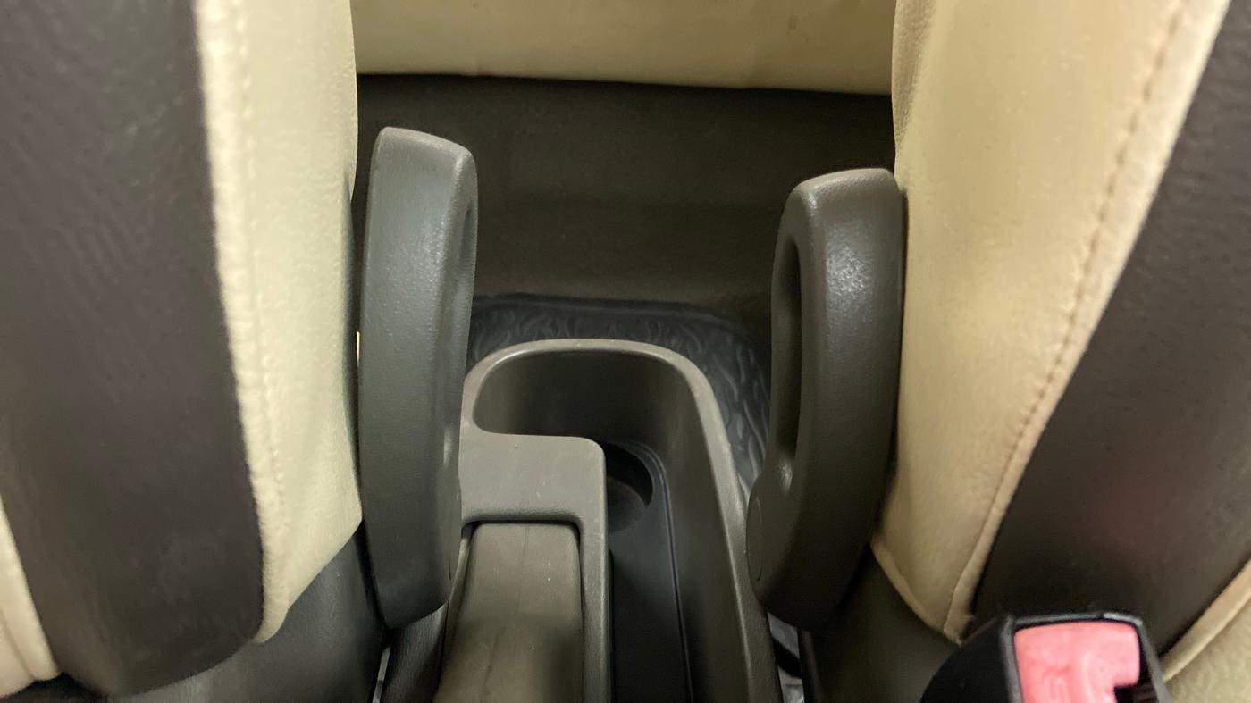 2010 Hyundai i10 SPORTZ 1.2, Petrol, Manual, 83,606 km, Driver Side Adjustment Panel