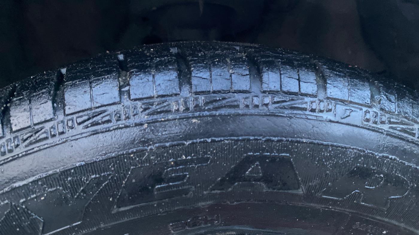 2013 Hyundai i20 SPORTZ 1.2, Petrol, Manual, 24,171 km, Right Front Tyre Tread