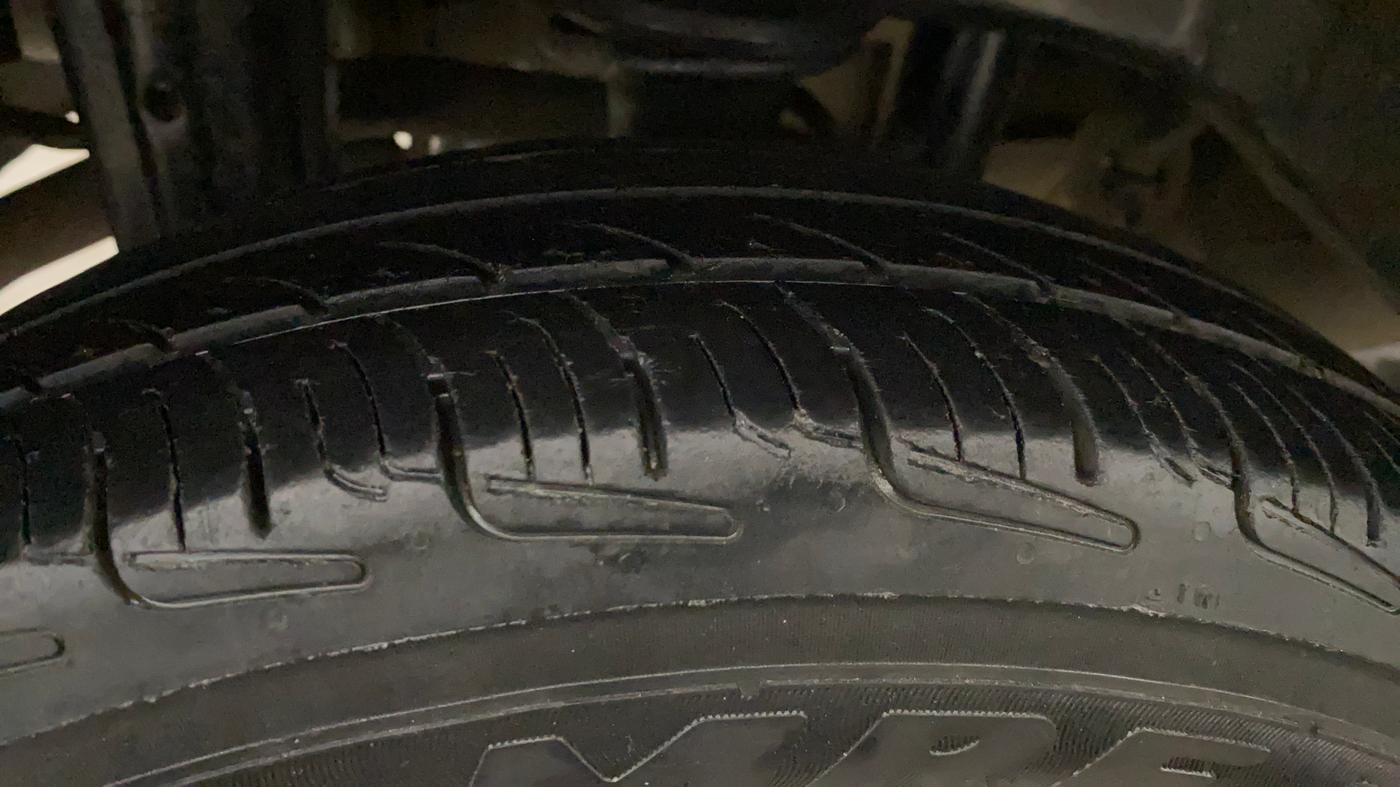 2020 Maruti Alto VXI, Petrol, Manual, 1,03,239 km, Right Rear Tyre Tread