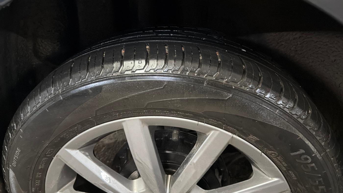 2021 Volkswagen Polo 1.0 GT TSI AT, Petrol, Automatic, 48,163 km, Right Rear Tyre Tread