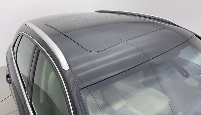 2017 Audi Q3 30 TFSI Premium, Petrol, Automatic, 25,024 km, Roof/Sunroof View