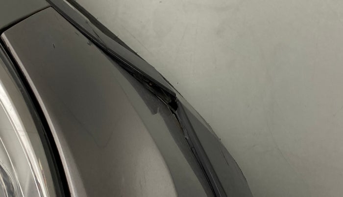 2016 Maruti S Cross ZETA 1.3, Diesel, Manual, 76,836 km, Front bumper - Bumper cladding minor damage/missing