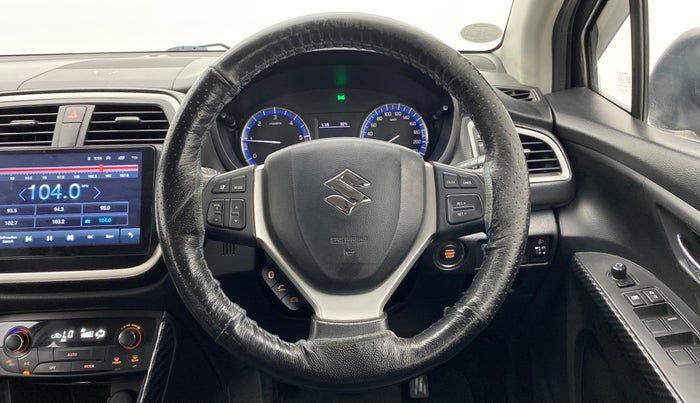 2016 Maruti S Cross ZETA 1.3, Diesel, Manual, 76,836 km, Steering Wheel Close Up