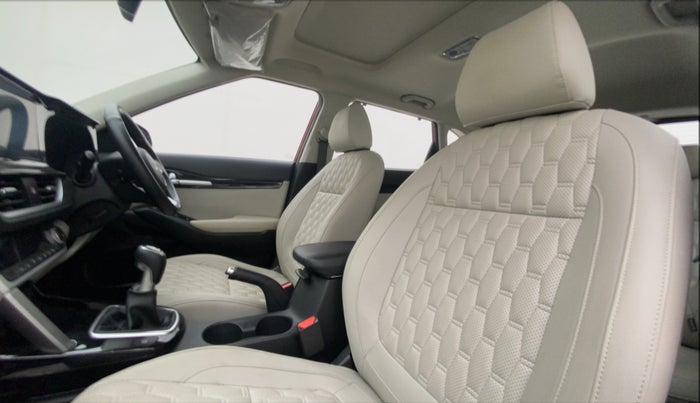 2021 KIA SELTOS HTX 1.5 PETROL, Petrol, Manual, 14,584 km, Right Side Front Door Cabin