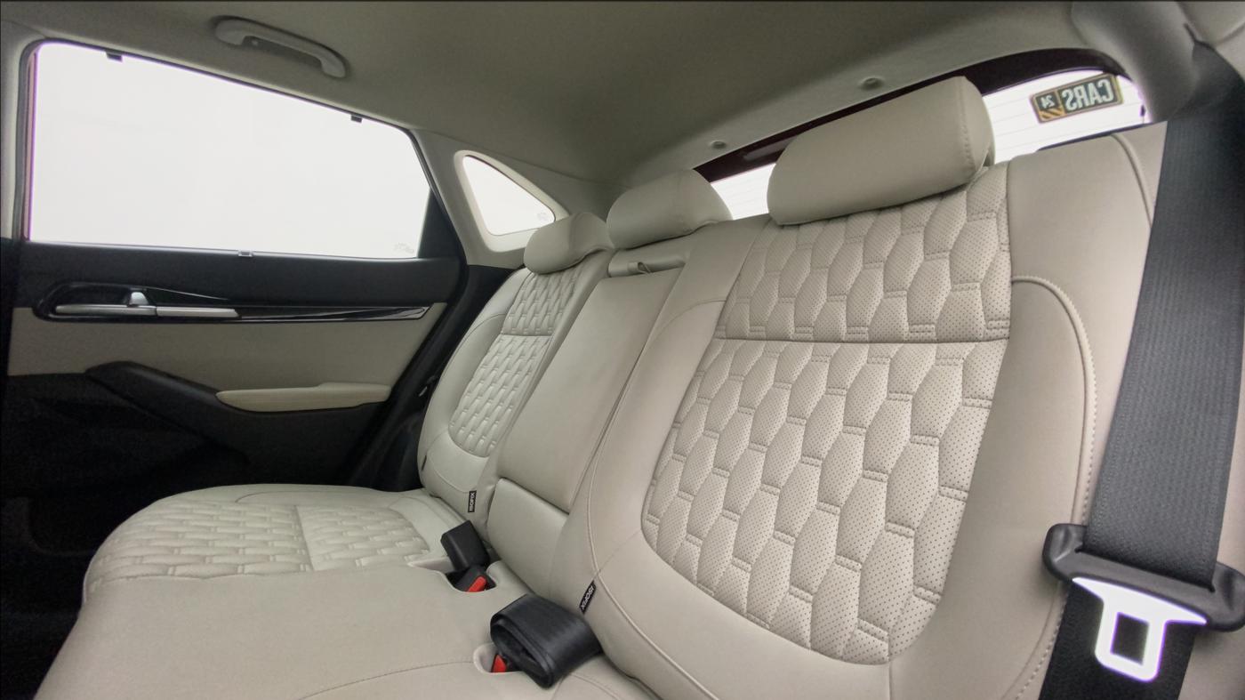2021 KIA SELTOS HTX 1.5 PETROL, Petrol, Manual, 14,584 km, Right Side Rear Door Cabin