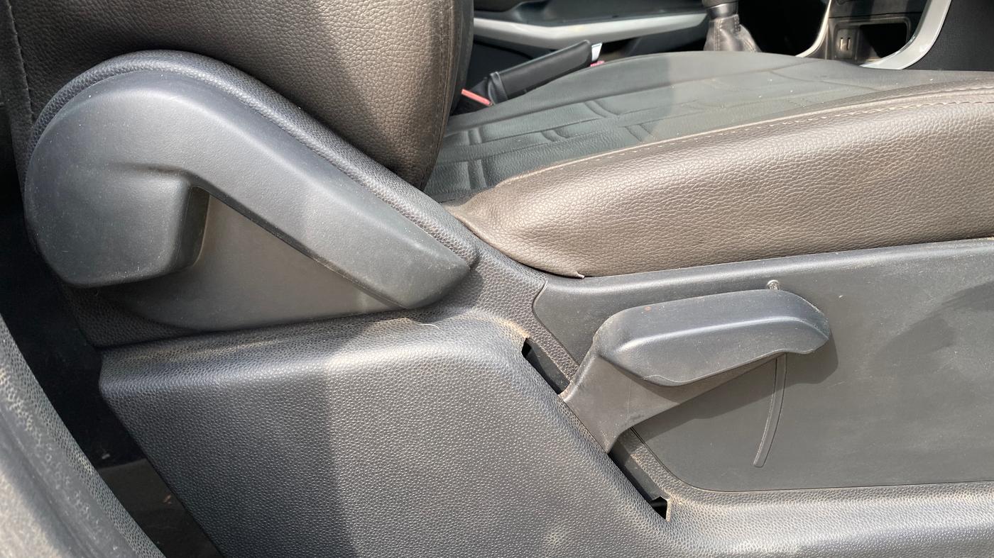 2018 Ford Ecosport TITANIUM 1.5L PETROL, Petrol, Manual, 23,194 km, Driver Side Adjustment Panel