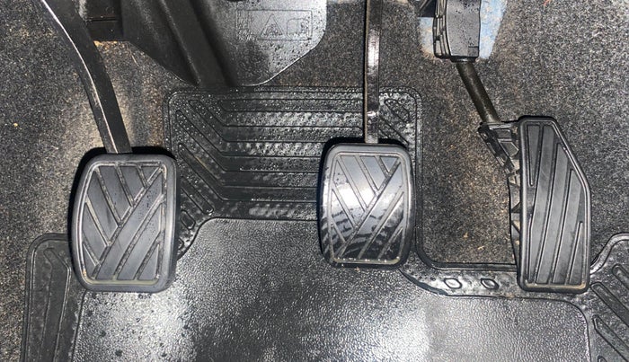 2020 Maruti XL6 ZETA MT, Petrol, Manual, 40,369 km, Pedals