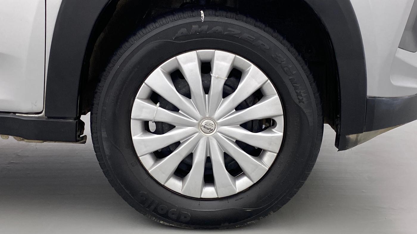 2018 Mahindra KUV 100 NXT K4+ D 6 SEATER, Diesel, Manual, 77,634 km, Right Front Wheel