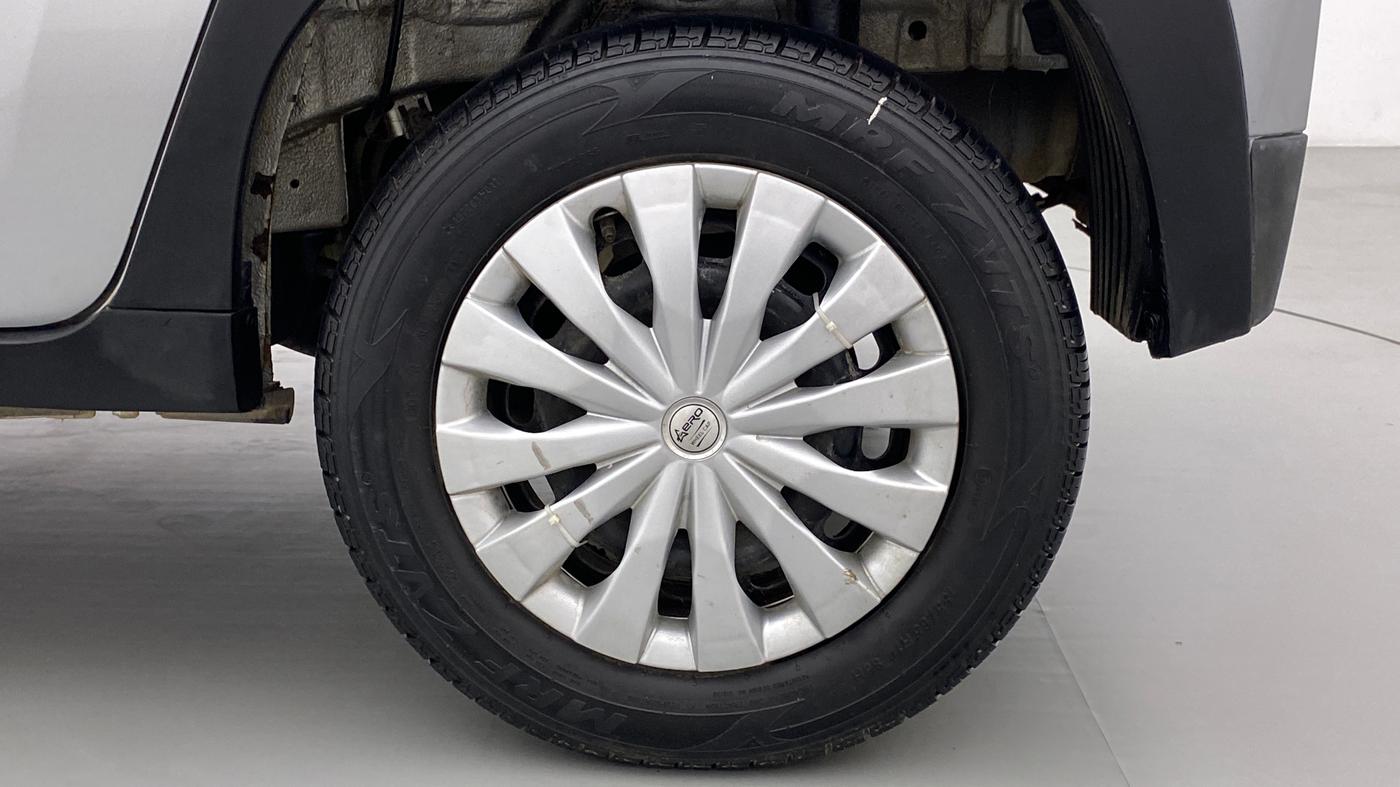 2018 Mahindra KUV 100 NXT K4+ D 6 SEATER, Diesel, Manual, 77,634 km, Left Rear Wheel