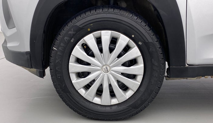 2018 Mahindra KUV 100 NXT K4+ D 6 SEATER, Diesel, Manual, 77,634 km, Left Front Wheel