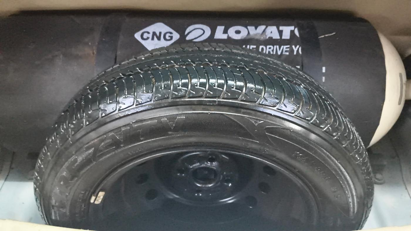 2016 Maruti Celerio ZXI, CNG, Manual, 63,915 km, Spare Tyre
