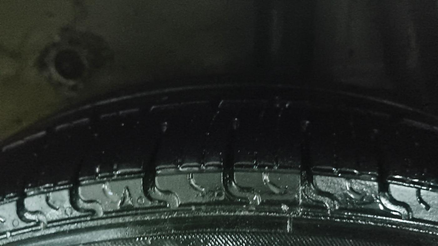 2016 Maruti Celerio ZXI, CNG, Manual, 63,915 km, Left Rear Tyre Tread