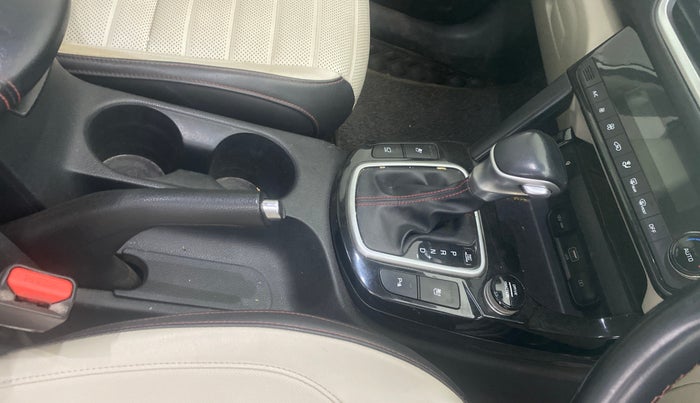 2020 KIA SELTOS GTX PLUS AT 1.5 DIESEL, Diesel, Automatic, 1,28,900 km, Gear Lever