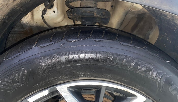 2020 KIA SELTOS GTX PLUS AT 1.5 DIESEL, Diesel, Automatic, 1,28,900 km, Right Front Tyre Tread